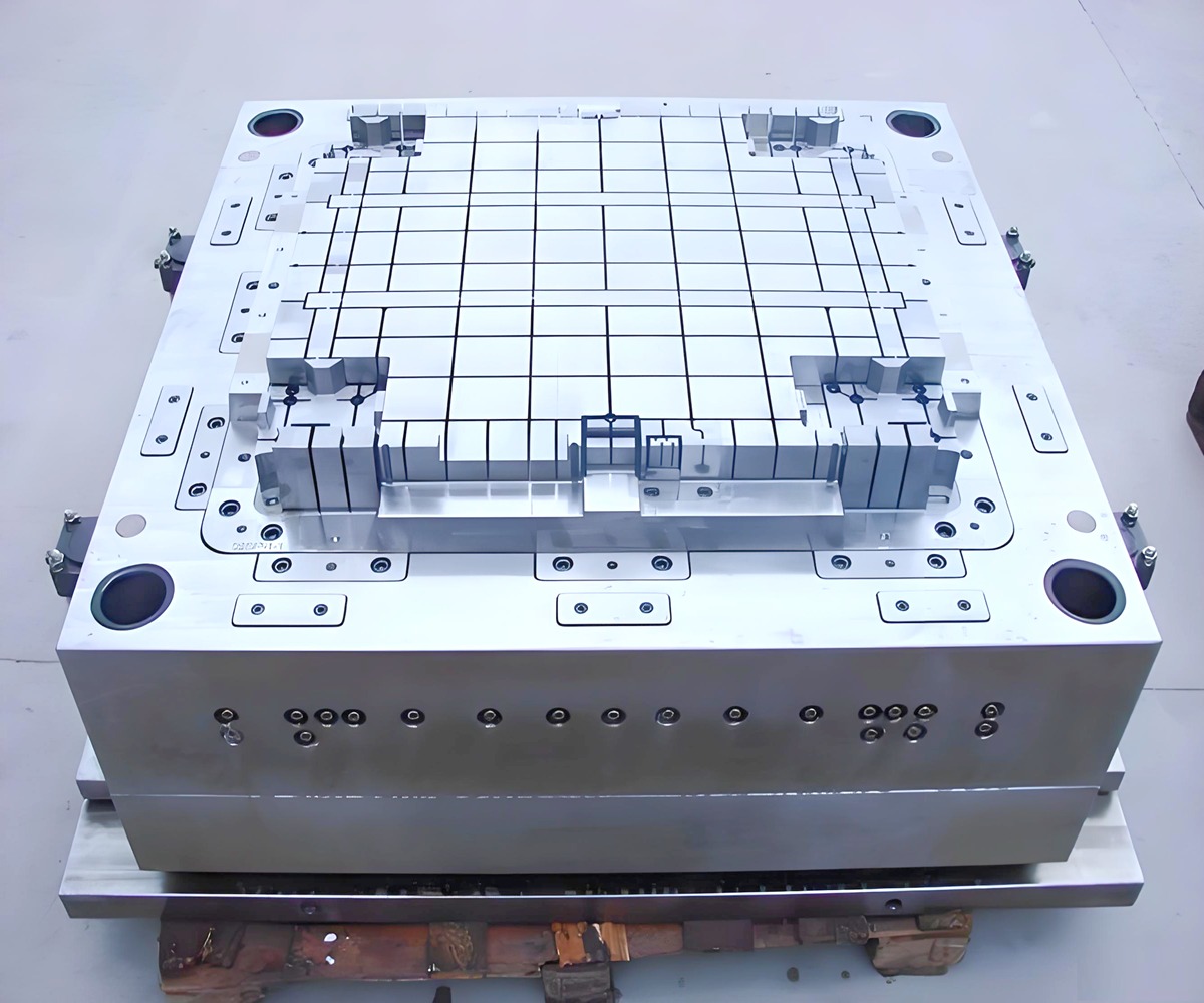 White ceramic CNC milling prototype part for electronic applications
